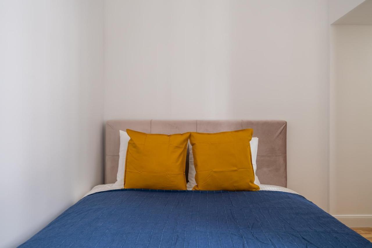 Lacplesa24 - Modern Studios In Riga City Center Екстер'єр фото