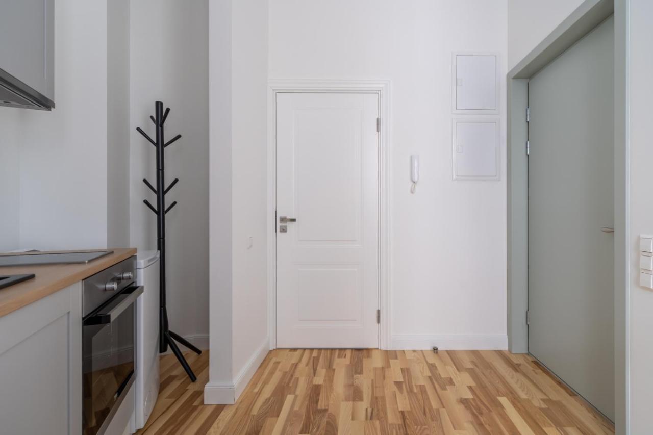 Lacplesa24 - Modern Studios In Riga City Center Екстер'єр фото