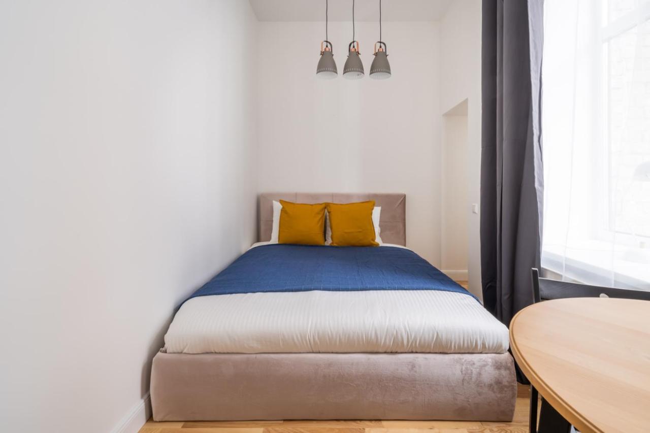 Lacplesa24 - Modern Studios In Riga City Center Екстер'єр фото