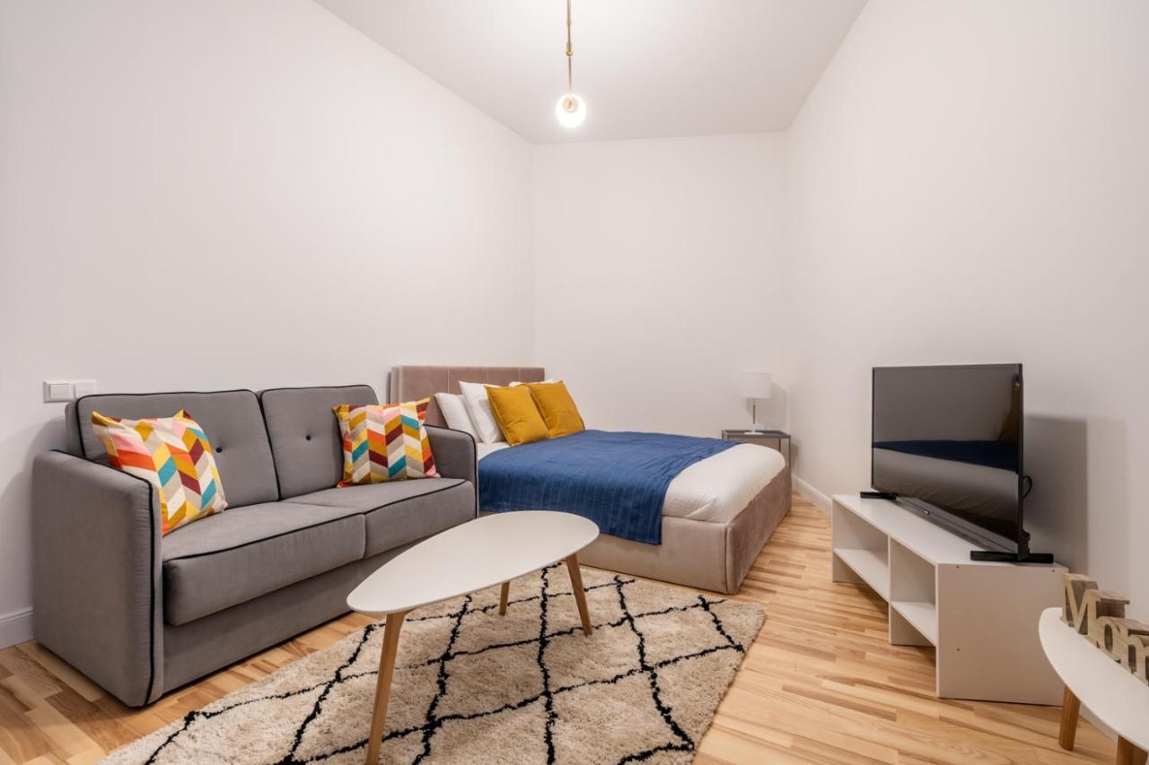 Lacplesa24 - Modern Studios In Riga City Center Екстер'єр фото