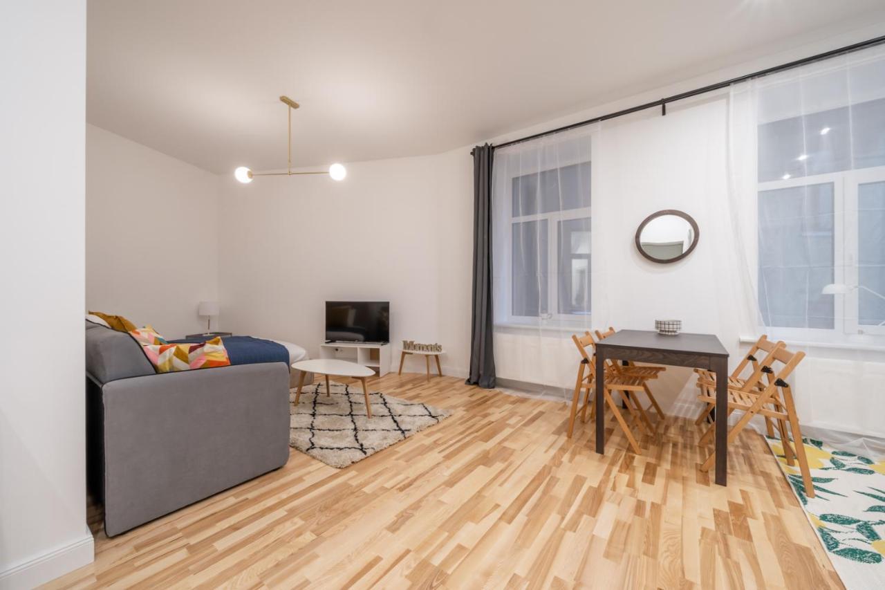 Lacplesa24 - Modern Studios In Riga City Center Екстер'єр фото