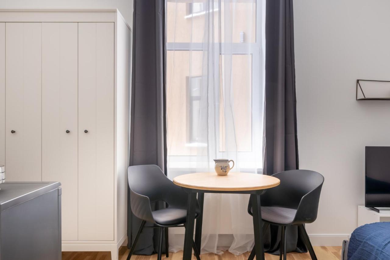 Lacplesa24 - Modern Studios In Riga City Center Екстер'єр фото